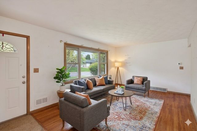 7070 Claude Avenue, Inver Grove Heights, MN 55076