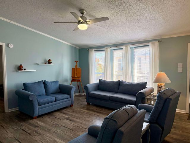 211 Dixon Dr., Surfside Beach, SC 29575