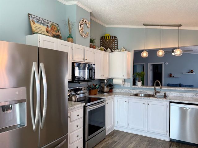 211 Dixon Dr., Surfside Beach, SC 29575