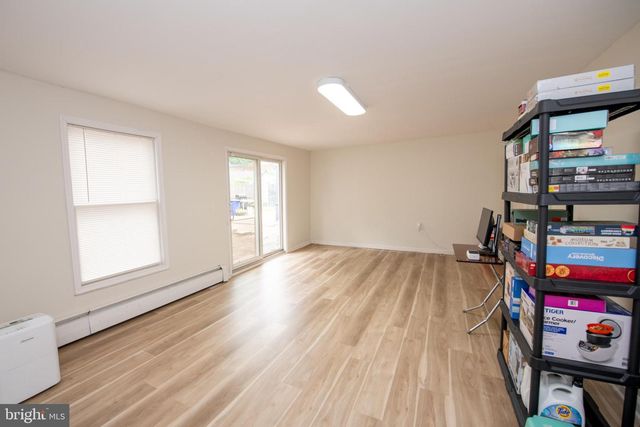 51 SERPENTINE LN, Levittown, PA 19055