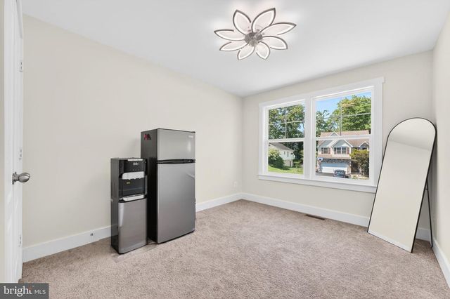 30 RANGE RD, North East, MD 21901