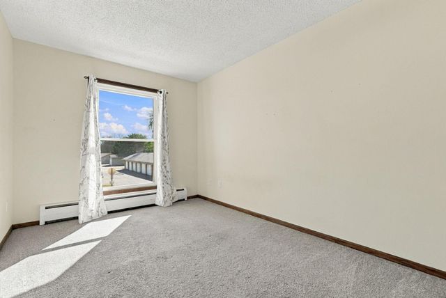 819 11th Avenue S 7, Hopkins, MN 55343