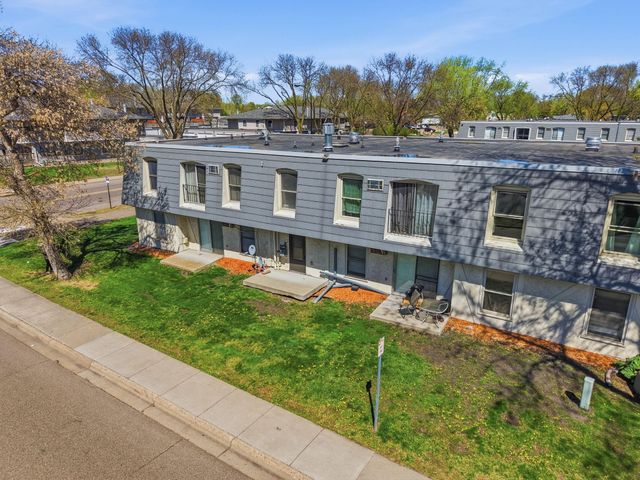 819 11th Avenue S 7, Hopkins, MN 55343