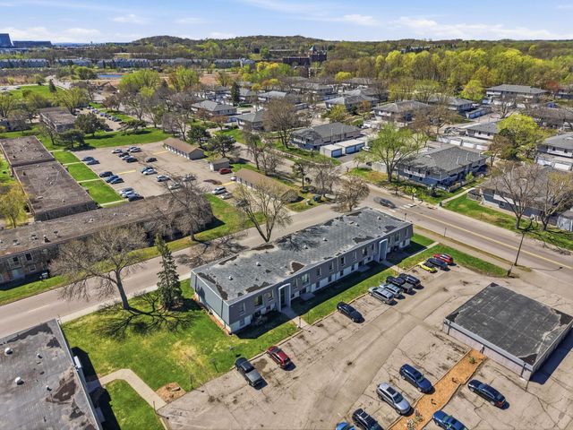 819 11th Avenue S 7, Hopkins, MN 55343
