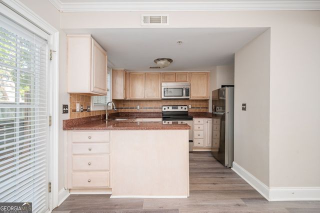 31 Villa Court SE, Smyrna, GA 30080