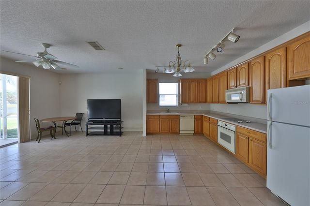 363 TWELVE OAKS DRIVE, Winter Springs, FL 32708