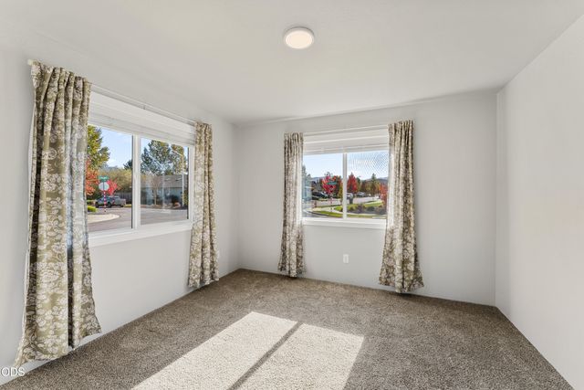 2804 SW Eastwood Lane, Grants Pass, OR 97527