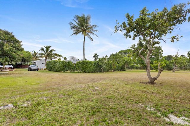 25900 SW 182nd Ave, Homestead, FL 33031