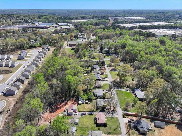 2856 Pinecrest Drive, Gainesville, GA 30504