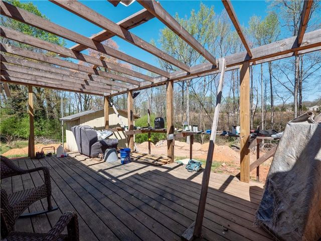 2856 Pinecrest Drive, Gainesville, GA 30504