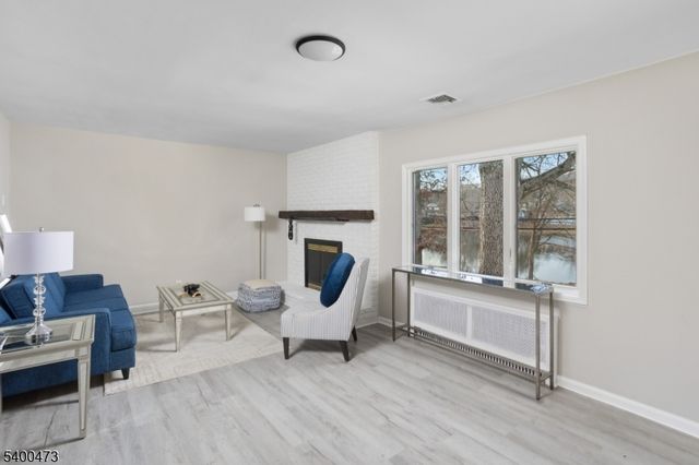 83 Mountain Blvd, Watchung Boro, NJ 07069