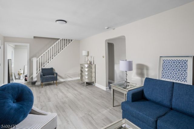 83 Mountain Blvd, Watchung Boro, NJ 07069