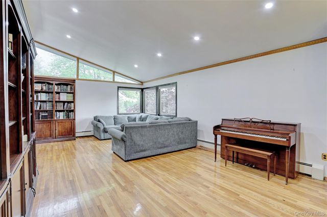 23 Sherwood Ridge Road, Pomona, NY 10970