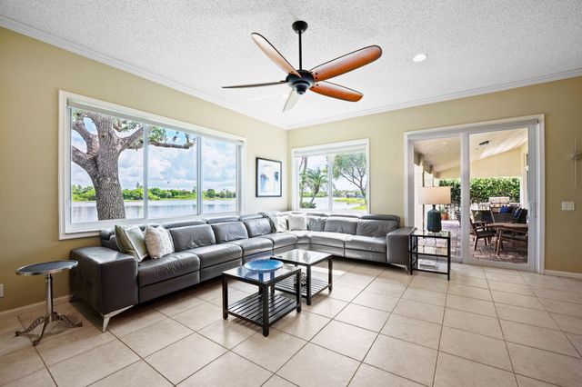 804 Heritage Drive, Weston, FL 33326