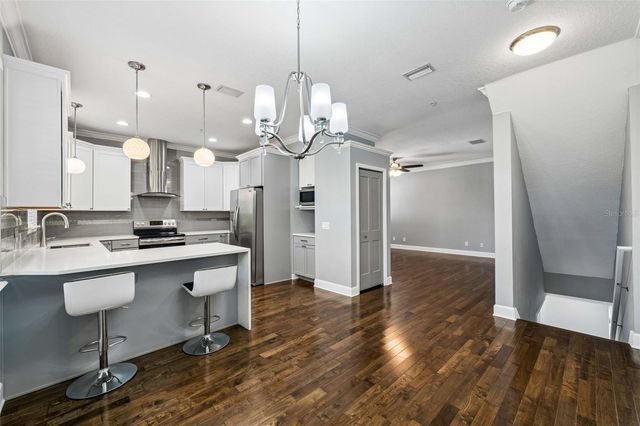 2613 ESPANA COURT, Tampa, FL 33609