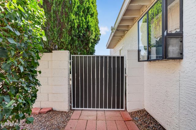 25635 S BEECH CREEK Drive, Sun Lakes, AZ 85248