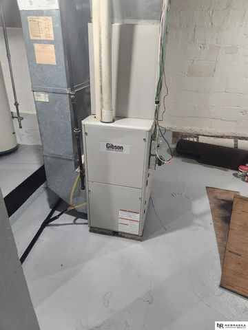 4602 Q Street, Omaha, NE 68117