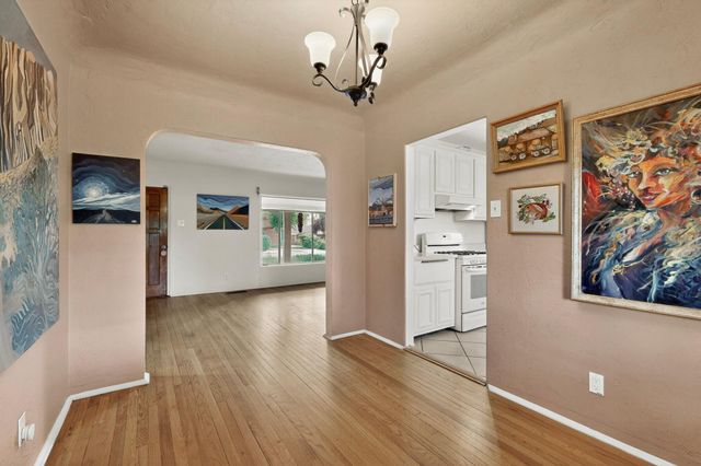 703 Solar Road NW, Albuquerque, NM 87107