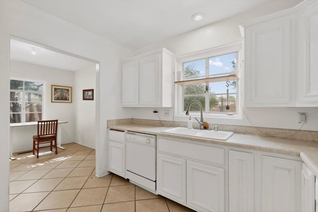 703 Solar Road NW, Albuquerque, NM 87107