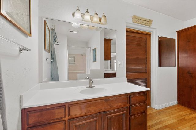 703 Solar Road NW, Albuquerque, NM 87107