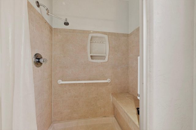 703 Solar Road NW, Albuquerque, NM 87107