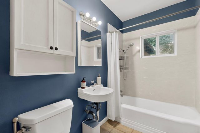 703 Solar Road NW, Albuquerque, NM 87107