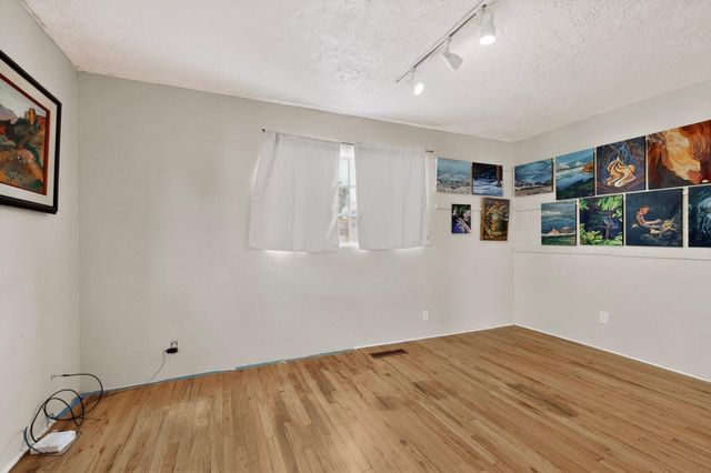 703 Solar Road NW, Albuquerque, NM 87107