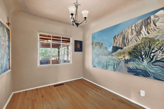 703 Solar Road NW, Albuquerque, NM 87107