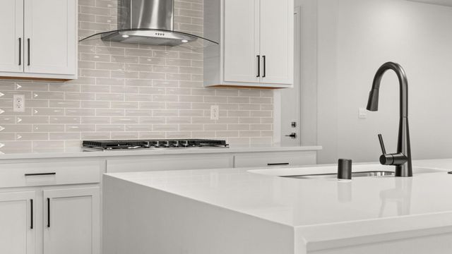 2411 Marble Avenue NE, Rio Rancho, NM 87144