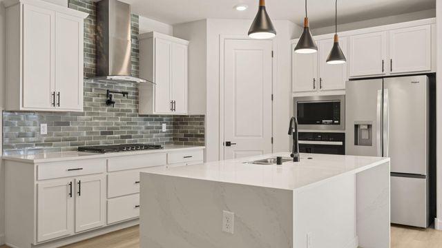 2411 Marble Avenue NE, Rio Rancho, NM 87144