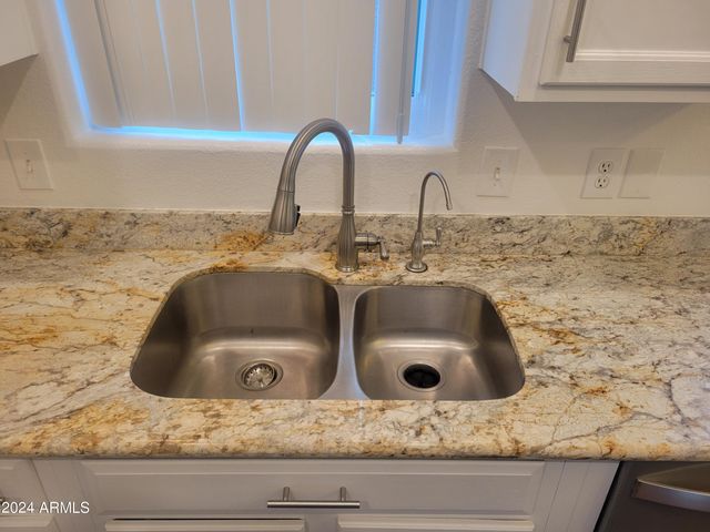 17201 N 16TH Drive 1, Phoenix, AZ 85023