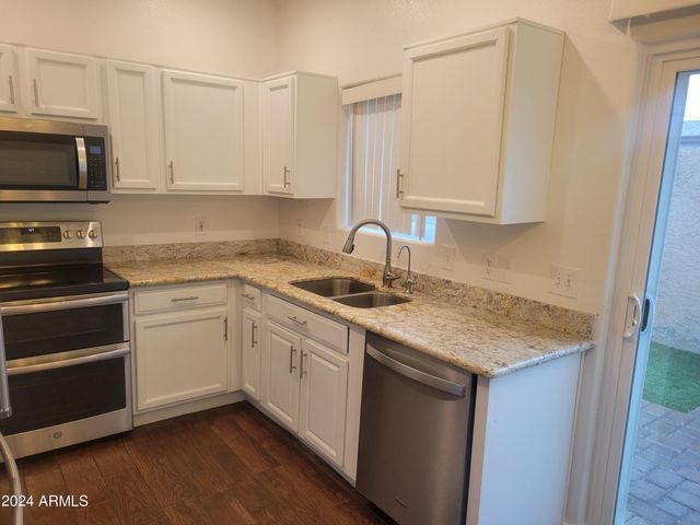 17201 N 16TH Drive 1, Phoenix, AZ 85023