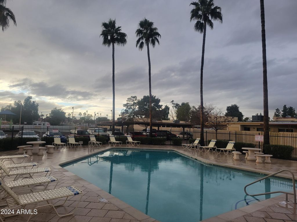 17201 N 16TH Drive 1, Phoenix, AZ 85023