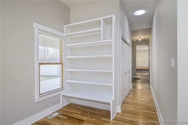 616 E Utica Street, Sellersburg, IN 47172