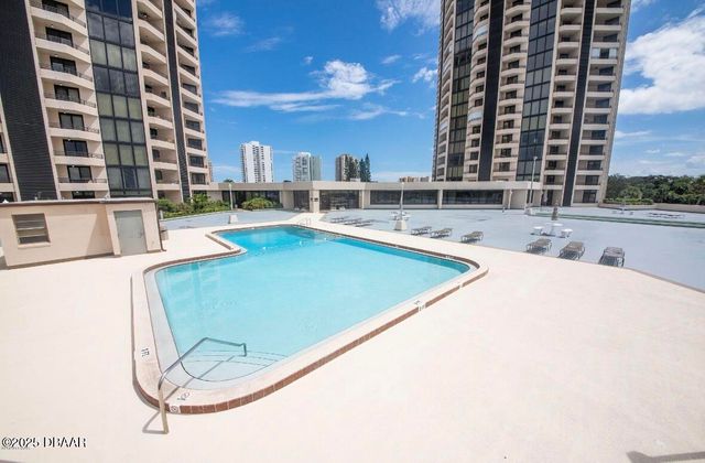 1 Oceans West Blvd Apt 4B4, Daytona Beach Shores, FL 32118