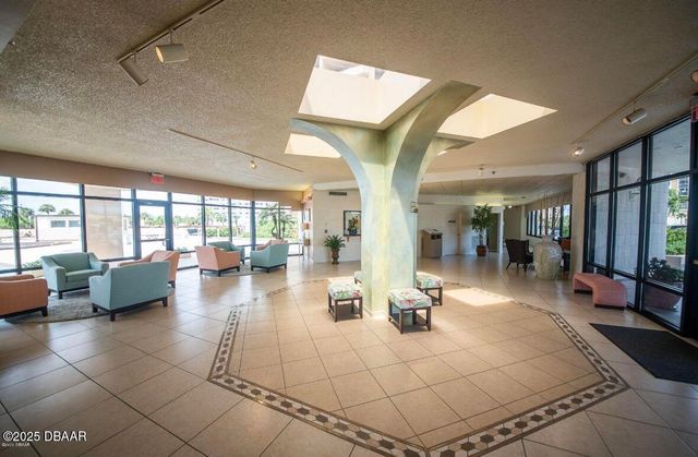 1 Oceans West Blvd Apt 4B4, Daytona Beach Shores, FL 32118