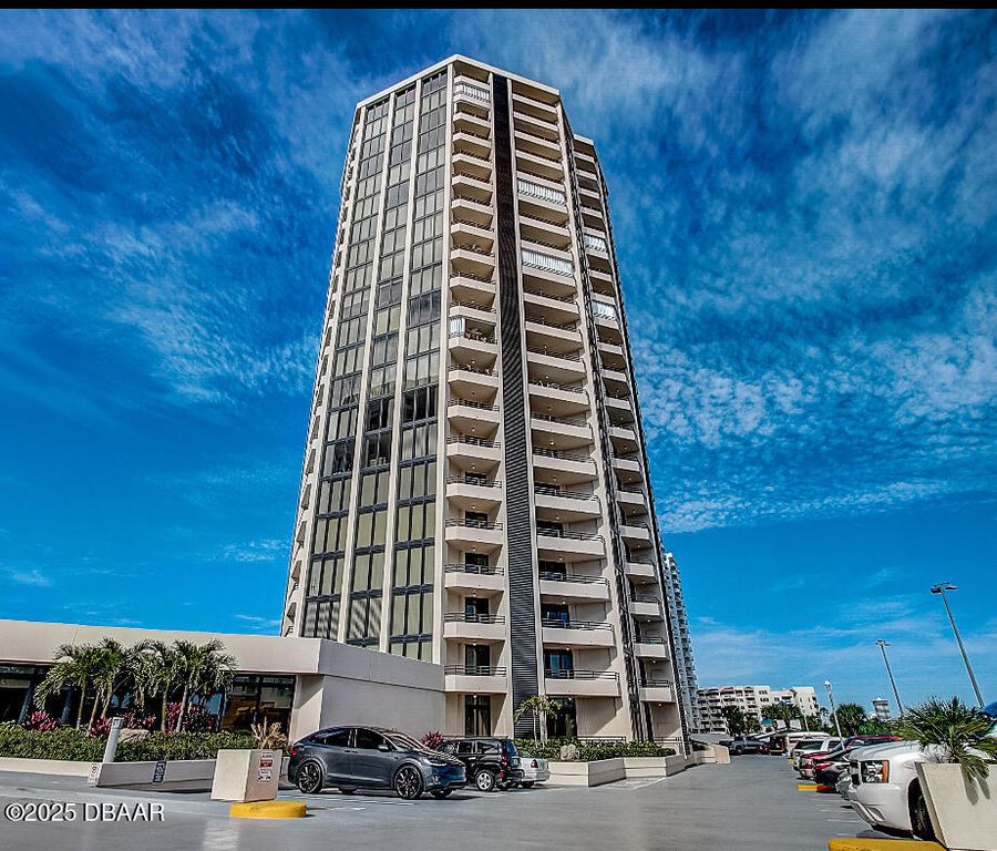 1 Oceans West Blvd Apt 4B4, Daytona Beach Shores, FL 32118