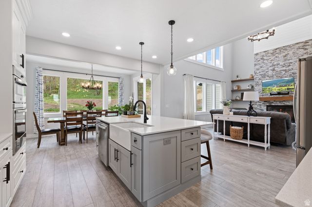 416 E SELMAN RIDGE DR, Salem, UT 84653