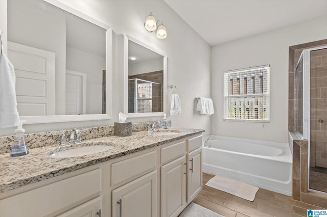 1233 HUNTERS GATE DRIVE, Hoover, AL 35242