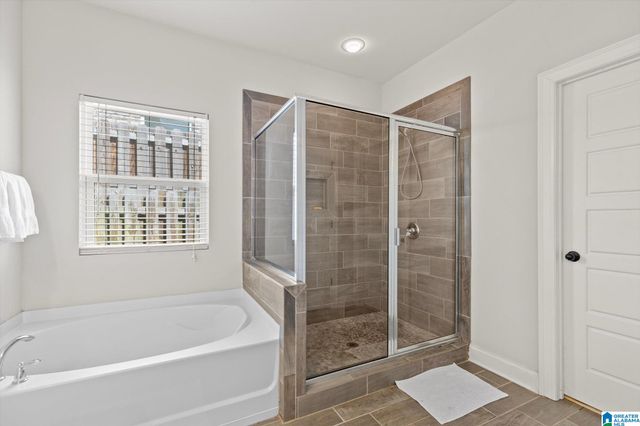 1233 HUNTERS GATE DRIVE, Hoover, AL 35242