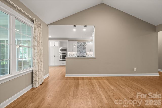 14 Waterbury Court, Hendersonville, NC 28791