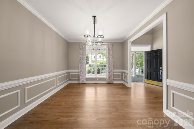 14 Waterbury Court, Hendersonville, NC 28791