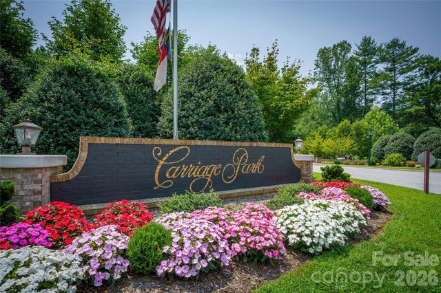 14 Waterbury Court, Hendersonville, NC 28791