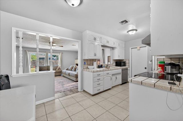 4737 E Cornell Avenue, Fresno, CA 93703