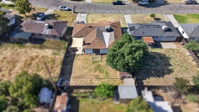 4737 E Cornell Avenue, Fresno, CA 93703