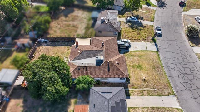 4737 E Cornell Avenue, Fresno, CA 93703