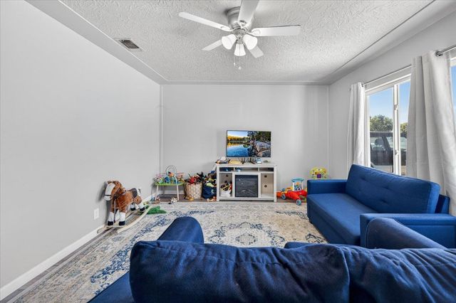 4737 E Cornell Avenue, Fresno, CA 93703