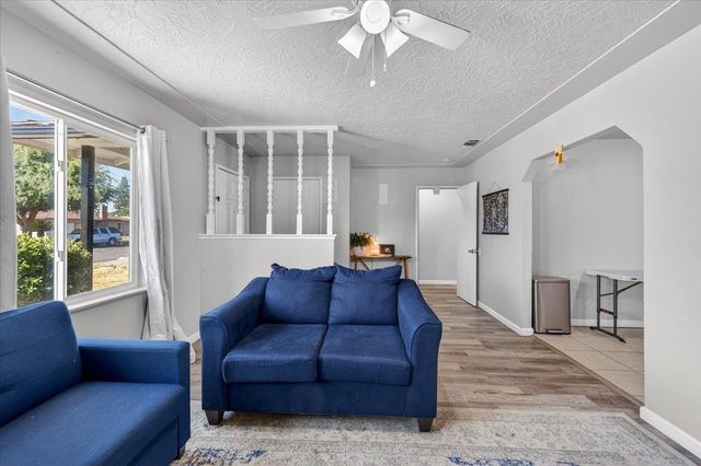 4737 E Cornell Avenue, Fresno, CA 93703
