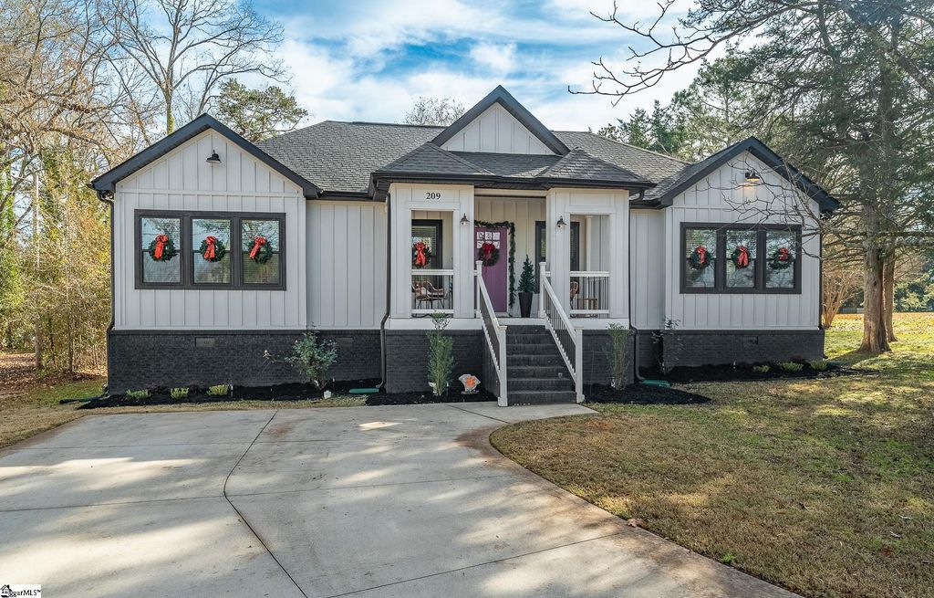 209 Missallie Drive, Clinton, SC 29325