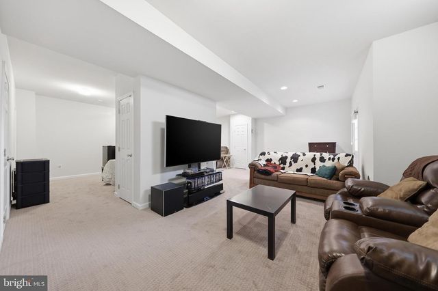 419 MOHICAN DR, Frederick, MD 21701